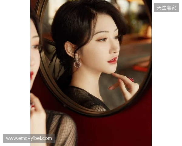 英媒:白宫要求FIFA和平奖杯需和大力神杯一样大 曾想让士兵护送 英媒:白宫要求FIFA和平奖杯需和大力神杯一样大 曾想让士兵护送