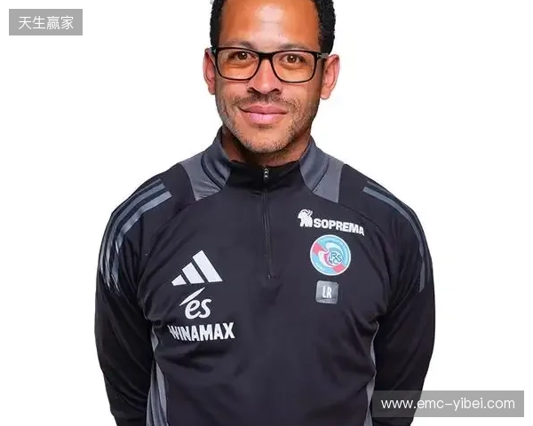 詹俊:罗塞尼尔爱用新人和切尔西挺搭;需要先获得“队委会”信任 詹俊:罗塞尼尔爱用新人和切尔西挺搭;需要先获得“队委会”信任